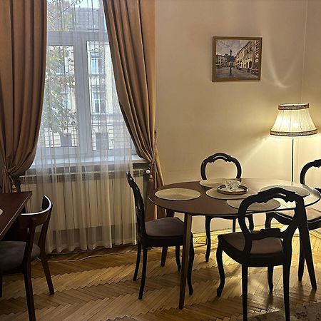 Glorious Apartment Near The Old City Λβιβ Εξωτερικό φωτογραφία