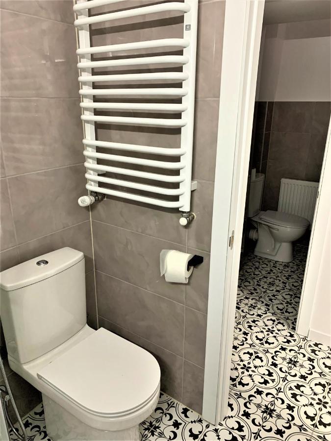 Glorious Apartment Near The Old City Λβιβ Εξωτερικό φωτογραφία