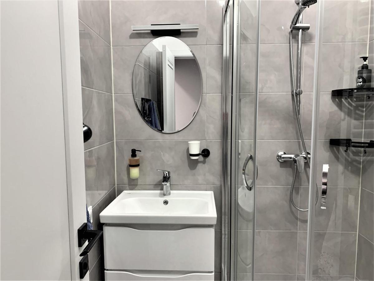 Glorious Apartment Near The Old City Λβιβ Εξωτερικό φωτογραφία