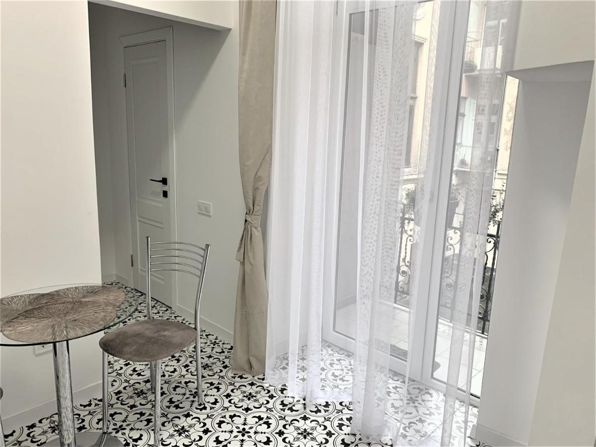 Glorious Apartment Near The Old City Λβιβ Εξωτερικό φωτογραφία
