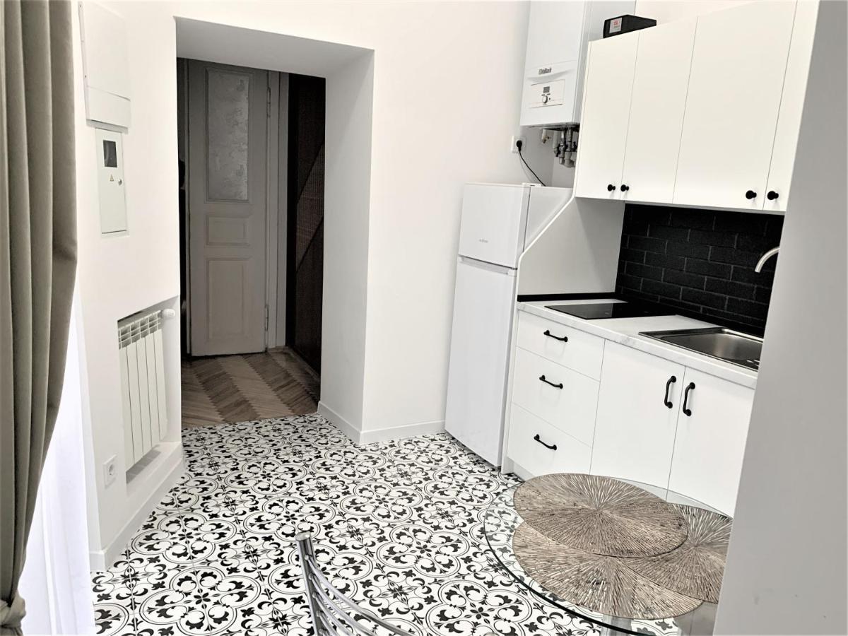 Glorious Apartment Near The Old City Λβιβ Εξωτερικό φωτογραφία