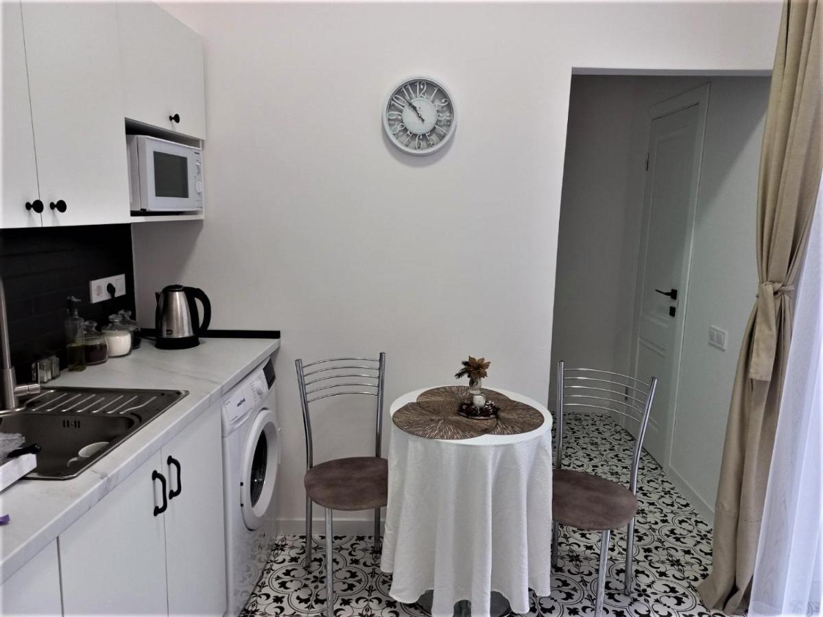 Glorious Apartment Near The Old City Λβιβ Εξωτερικό φωτογραφία