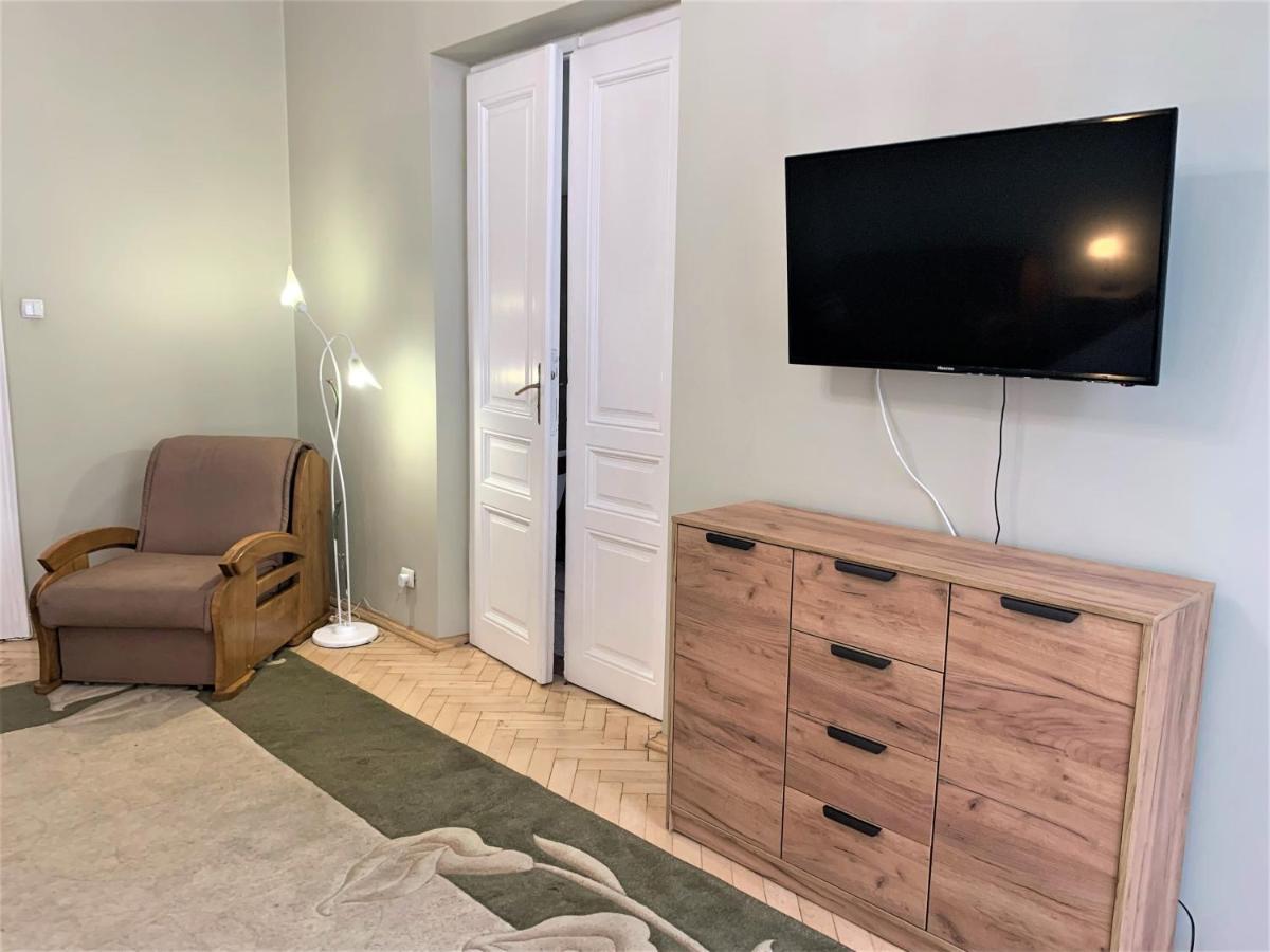 Glorious Apartment Near The Old City Λβιβ Εξωτερικό φωτογραφία